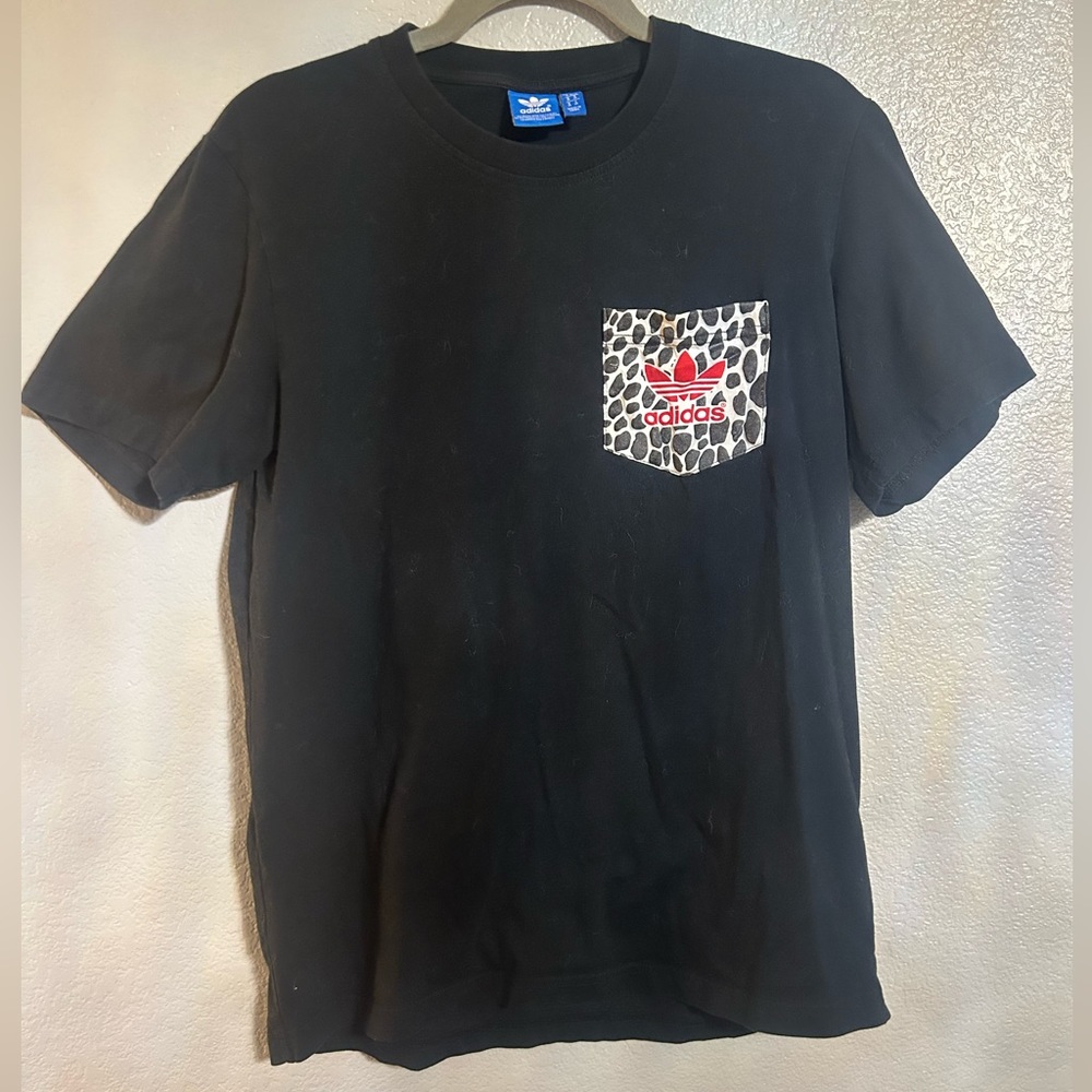 Women’s Adidas black T-shirt size medium